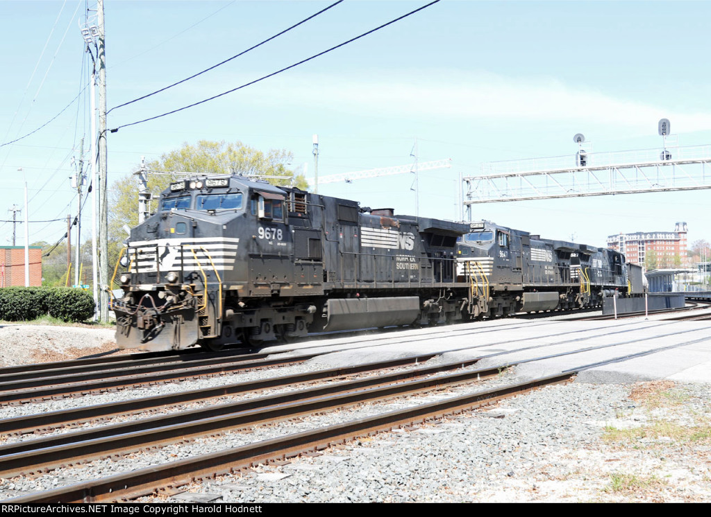 NS 9678 leads train 350-04 across Cabarrus Street